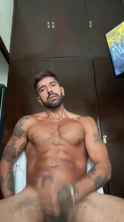 Alejo_caba24_Po's Profile