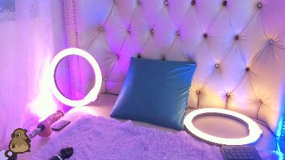AlexaFoxy18's Profile