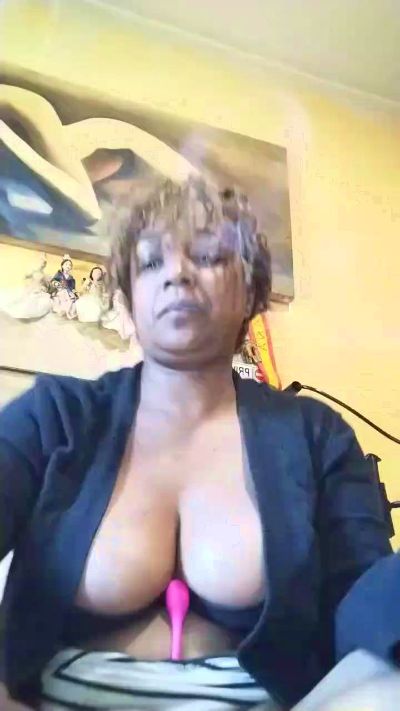 Aliciahotebony's Profile